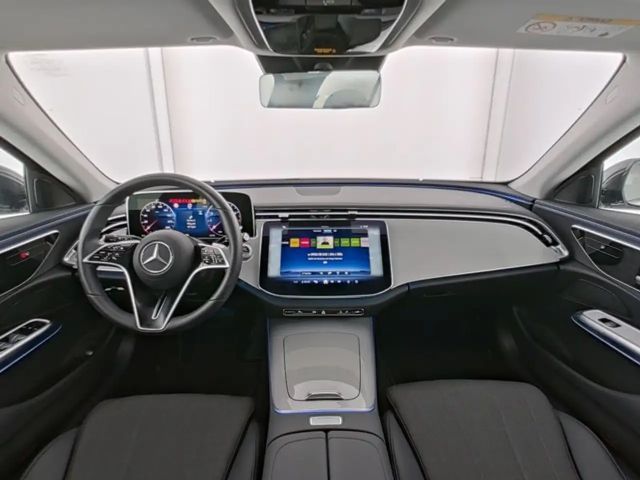 Mercedes-Benz E 200 AVANTGARDE Estate