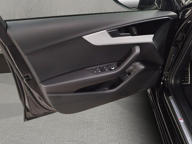 Audi A4 40 TDI Avant S-Line S-Tronic