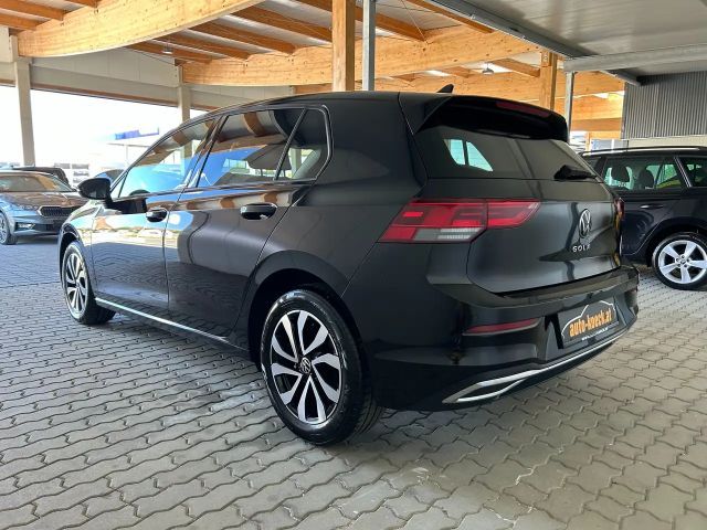 Volkswagen Golf Active
