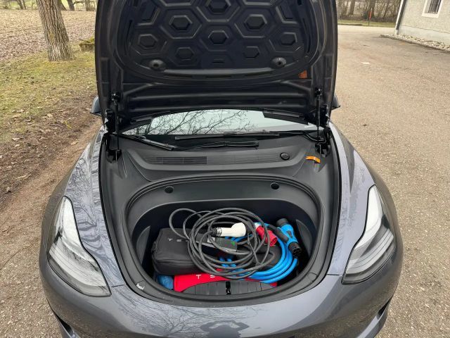 Tesla Model 3 Standard Range