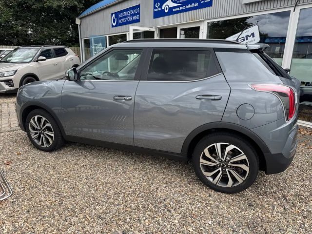 SsangYong Tivoli 2WD Sapphire