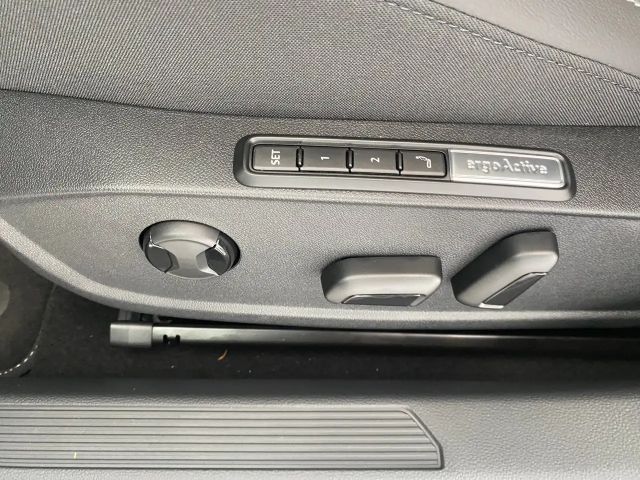 Volkswagen Golf Business Variant