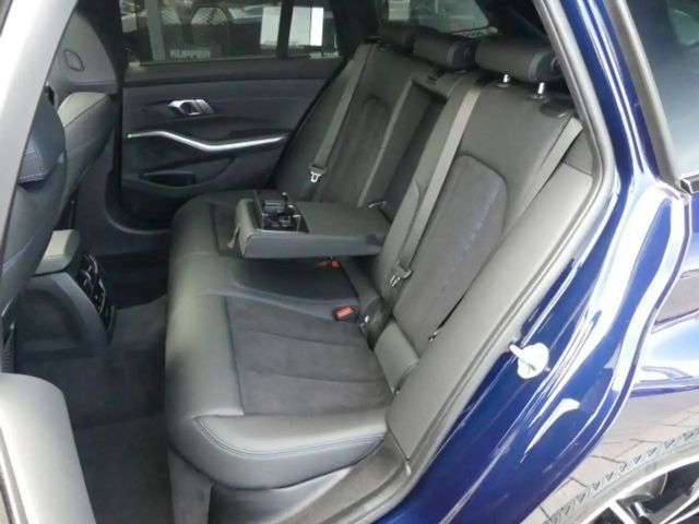 BMW 320 320d M-Sport Touring xDrive