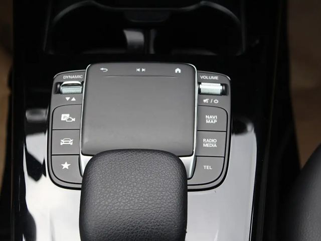 Mercedes-Benz A 200 A 200 d