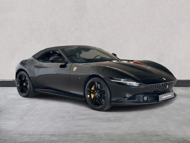 Ferrari Roma Spider