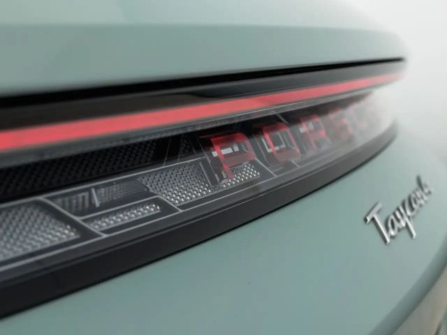 Porsche Taycan 4 Cross Turismo