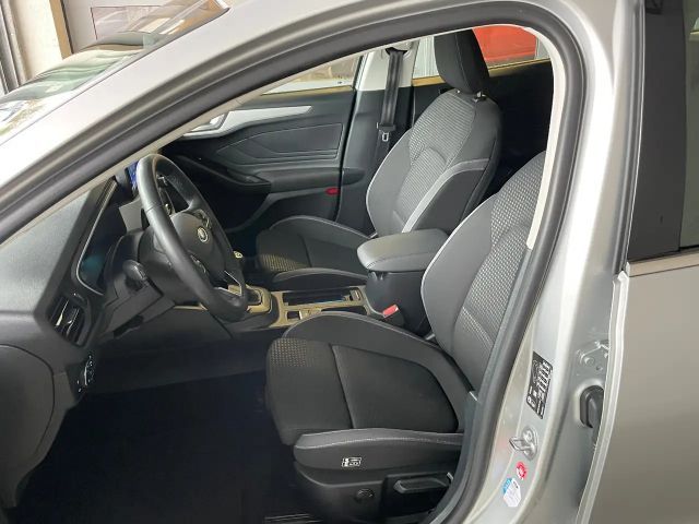 Ford Focus Cool & Connect Wagon