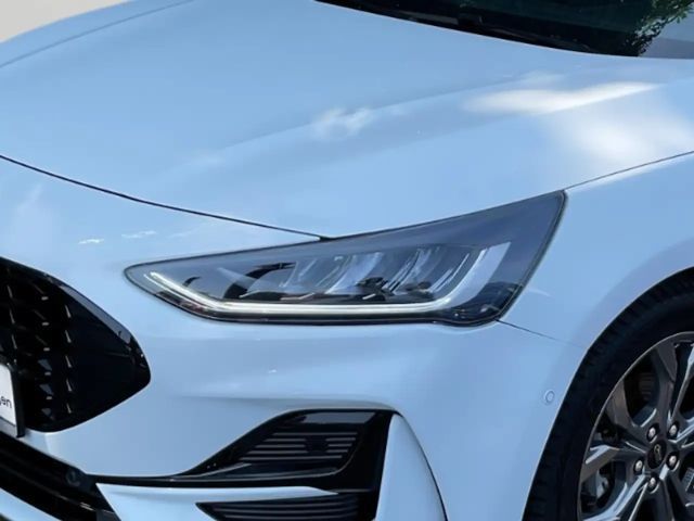 Ford Focus ST Line Wagon