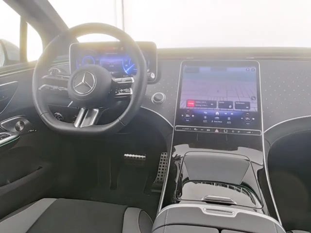 Mercedes-Benz EQE 300 AMG Line Sedan