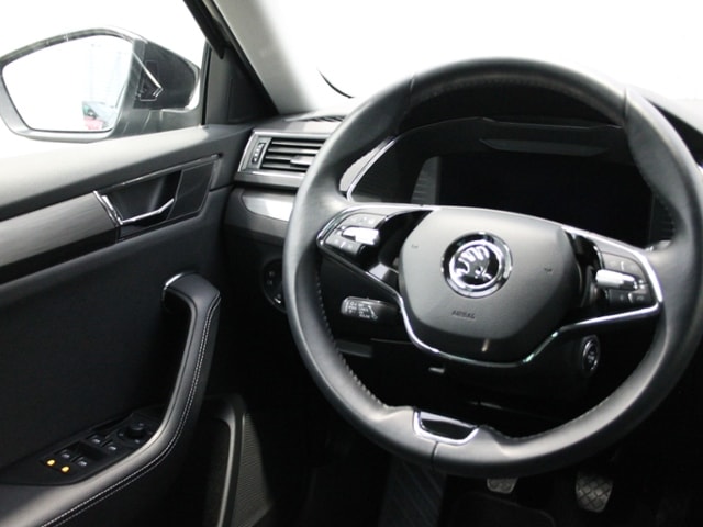 Skoda Superb 2.0 TDI Combi