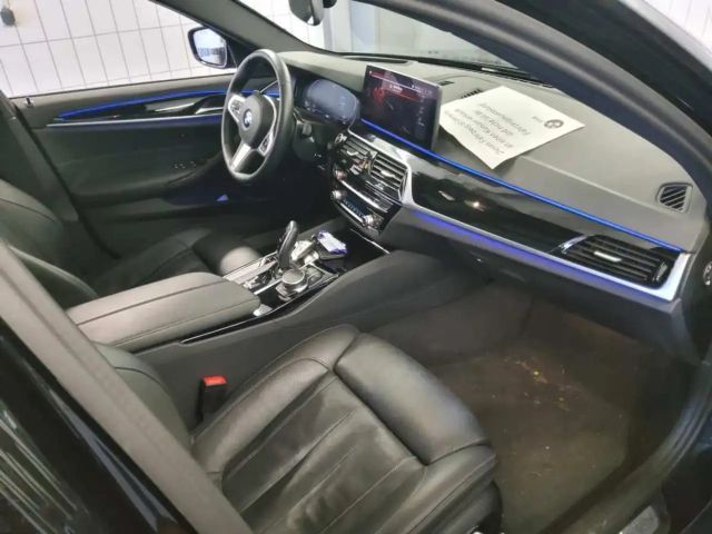 BMW 540 540d M-Sport Touring xDrive