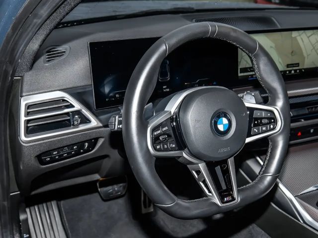 BMW 318 318i M-Sport Sedan