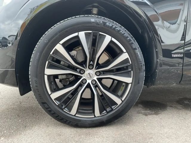 Volvo XC60 Dark Plus