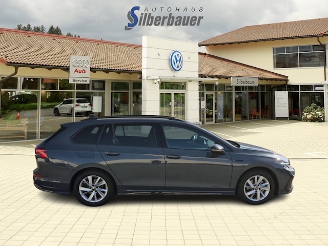 Volkswagen Golf 1.5 TSI R-Line Variant