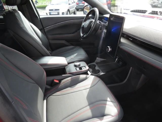 Ford Mustang Mach-E AWD Extended range