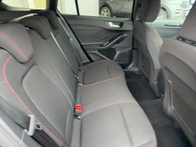 Ford Focus ST Line Wagon