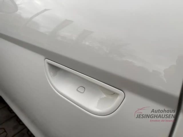 Fiat 500e +Rückfahrkam.+Klimaaut.+Keyless+Tempomat