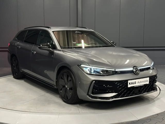 Volkswagen Passat 4Motion R-Line Style Variant