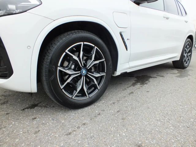 BMW X3 xDrive30e