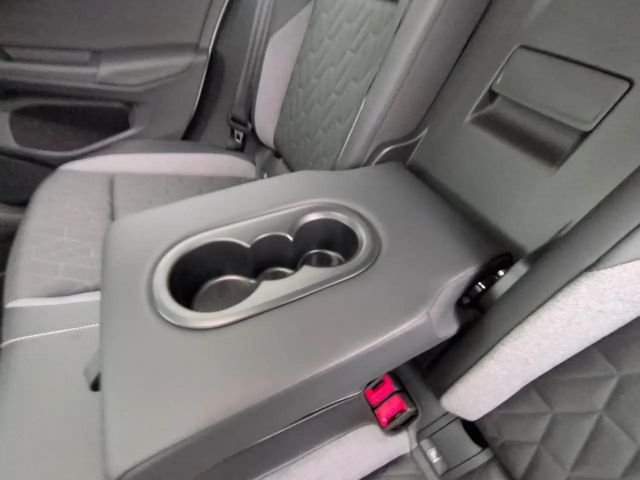 Volkswagen Golf 1.5 eTSI DSG Golf VIII