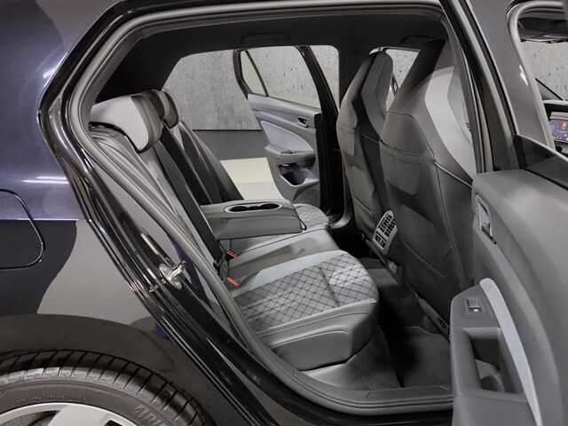 Volkswagen Golf 1.5 TSI DSG R-Line