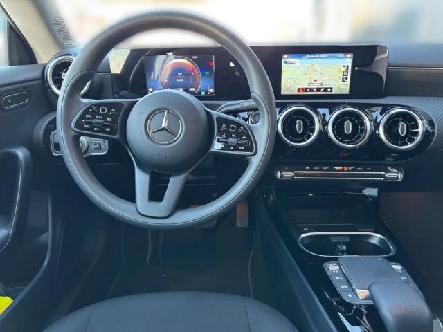 Mercedes-Benz CLA 250 4MATIC Shooting Brake