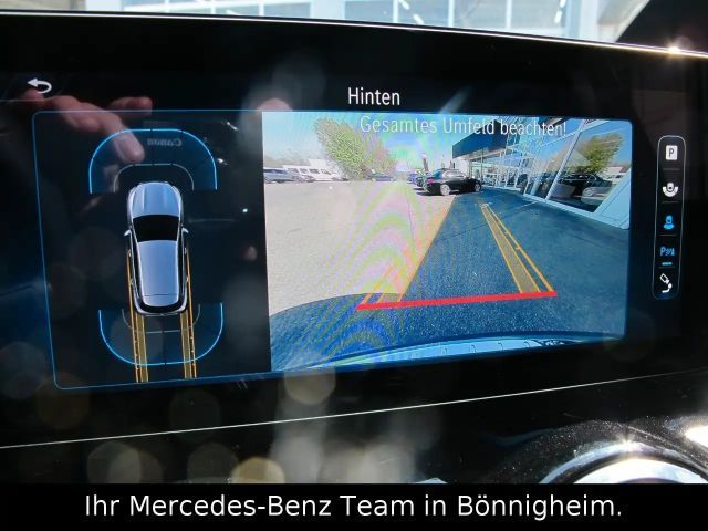 Mercedes-Benz GLA 180 AHV / Winter-Paket / RFK