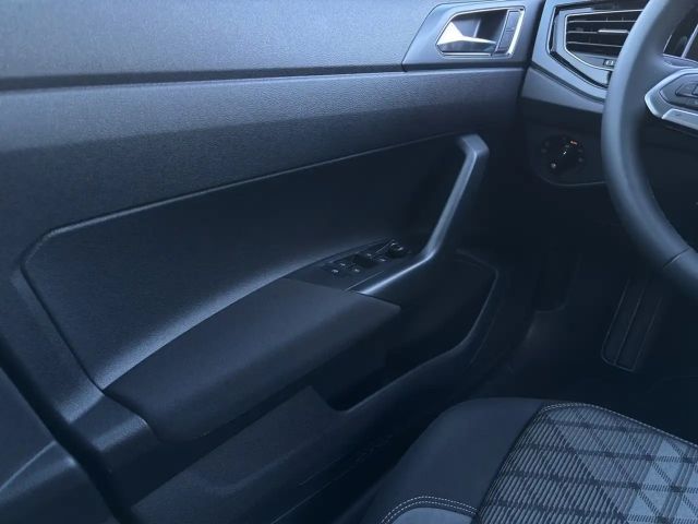 Volkswagen Taigo 1.0 TSI DSG R-Line