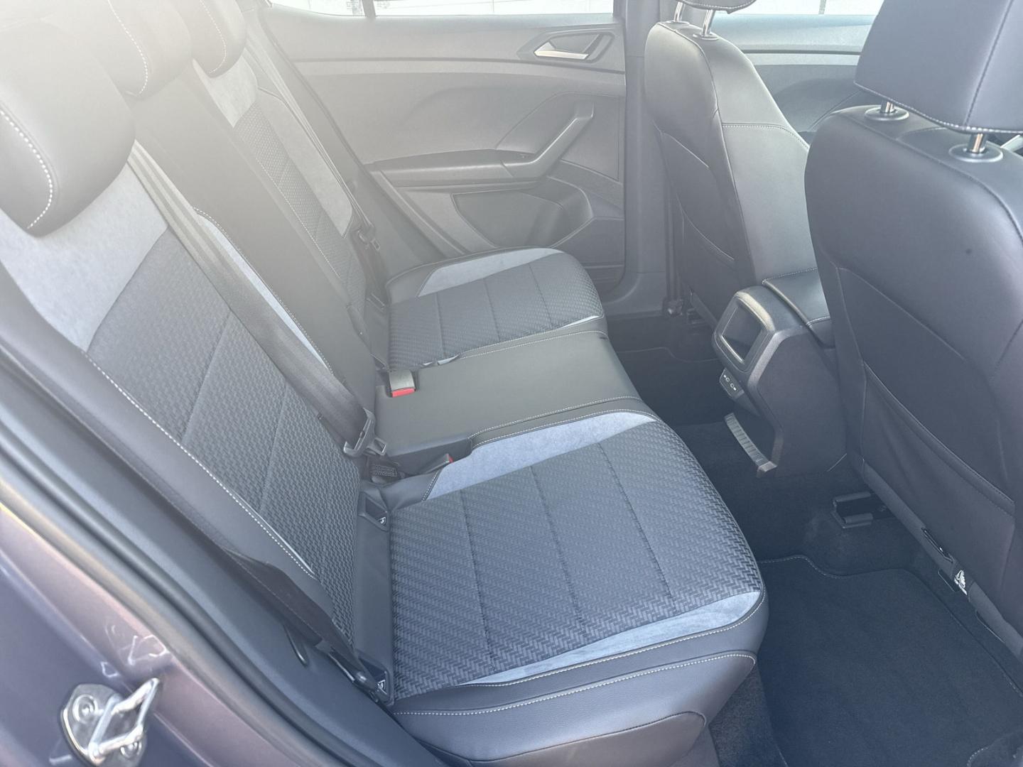 Volkswagen T-Cross 1.0 TSI DSG R-Line