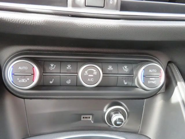 Alfa Romeo Stelvio Q4