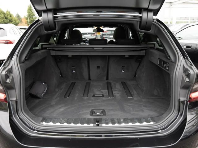 BMW 320 320d M-Sport Touring xDrive