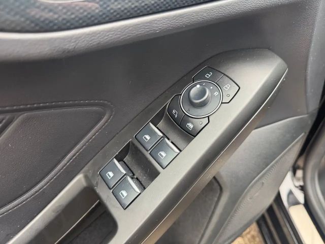 Ford Focus ST Line Wagon