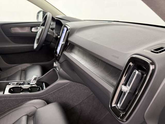 Volvo XC40 Dark Plus Recharge T5