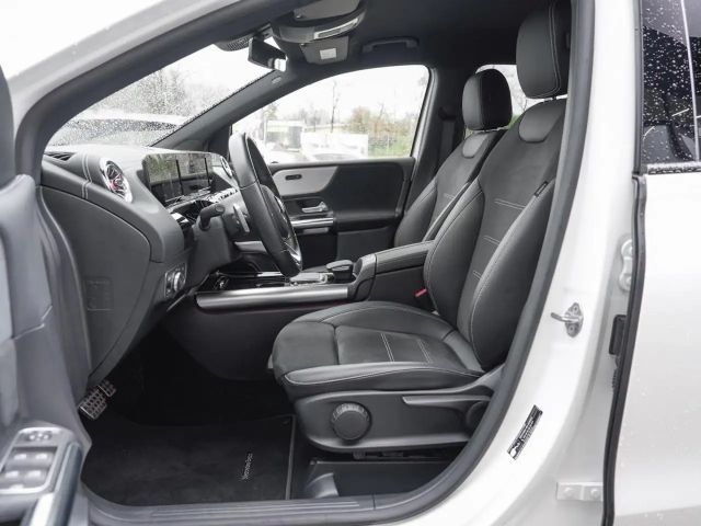 Mercedes-Benz B 250 AMG Line B 250 e