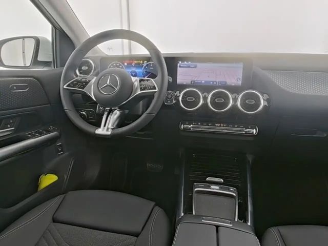 Mercedes-Benz B 200 B 200 d