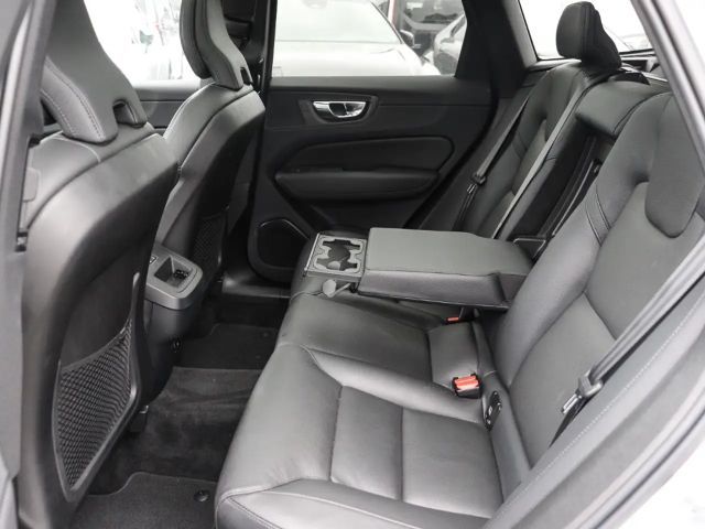 Volvo XC60 Dark Plus