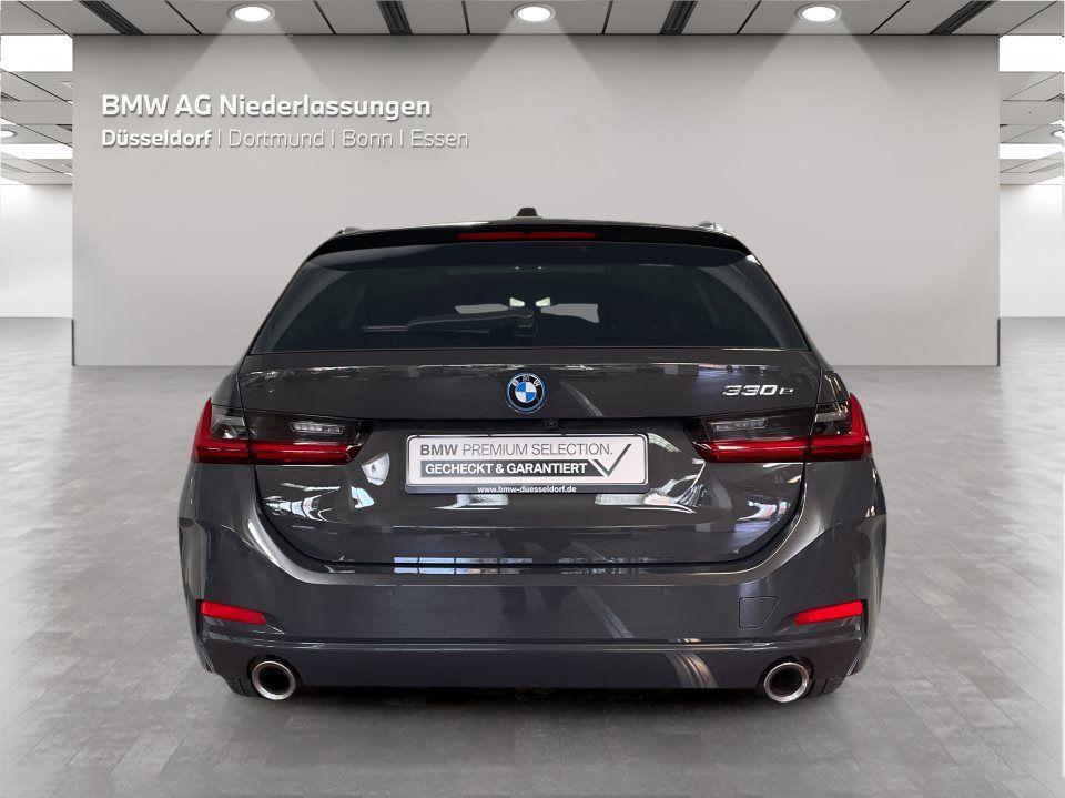 BMW 330 330e Touring