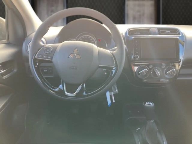 Mitsubishi Space Star Invite Star