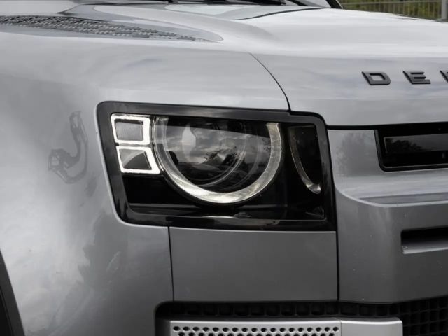 Land Rover Defender 110 D250 SE