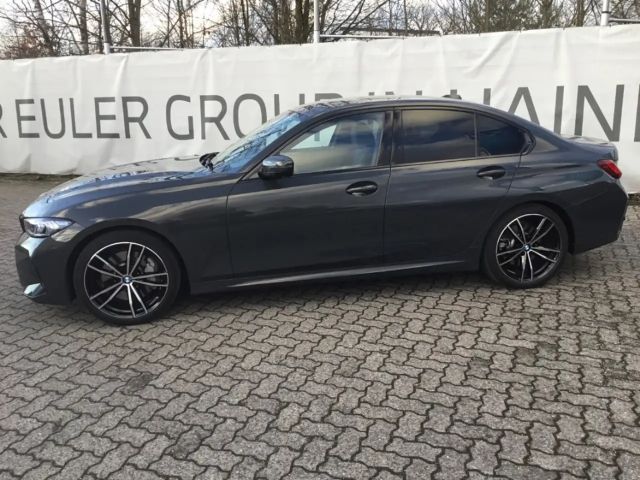 BMW 330 330i Sedan xDrive