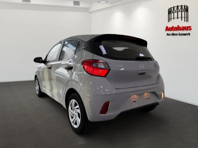 Hyundai i10 SITZHEIZUNG+ NAVIGATION+ KLIMAANLAGE+ RÜCKFAHRKAME