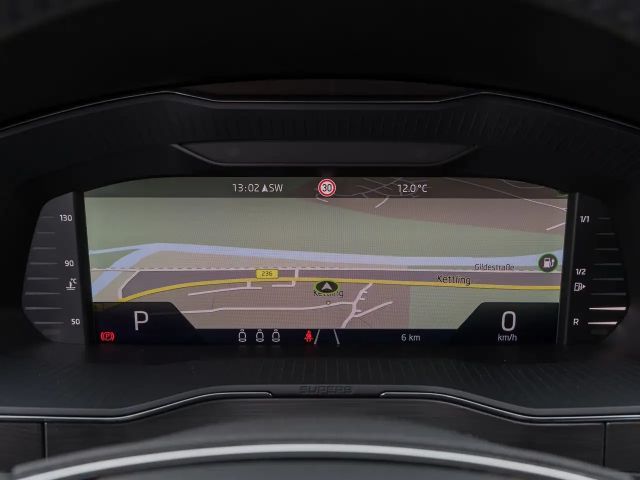 Skoda Superb 2.0 TDI Combi Style Style