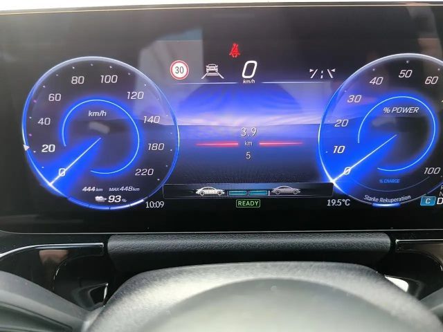 Mercedes-Benz EQA 300 4MATIC AMG Line