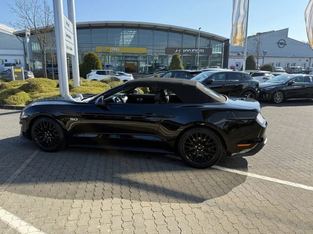 Ford Mustang Convertible GT 5.0 V8