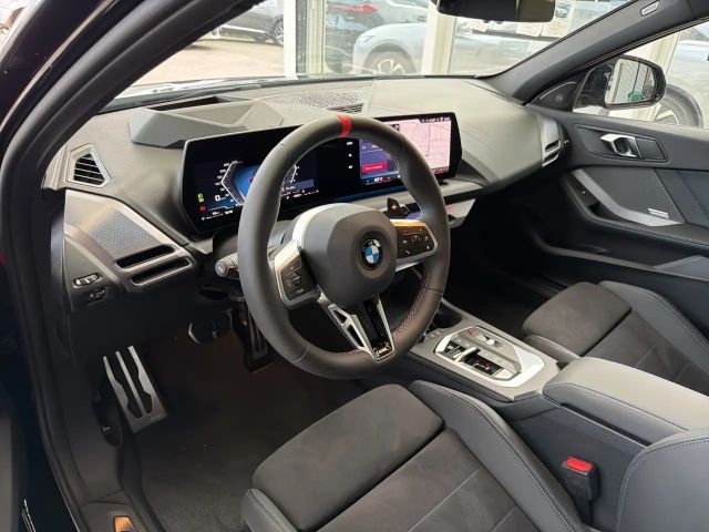 BMW M140i Sedan xDrive