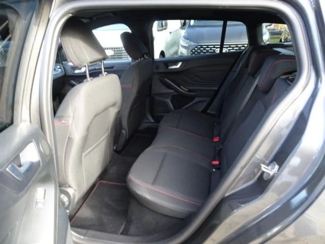 Ford Focus ST Line Wagon