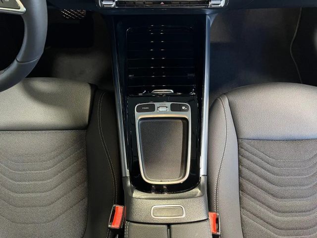 Mercedes-Benz B 180 Progressive Sedan