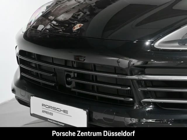 Porsche Cayenne Platinum Edition S