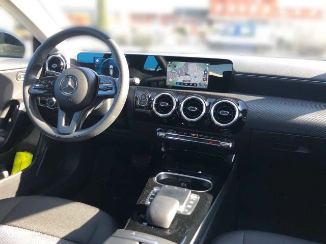 Mercedes-Benz CLA 200 CLA 200 d Shooting Brake