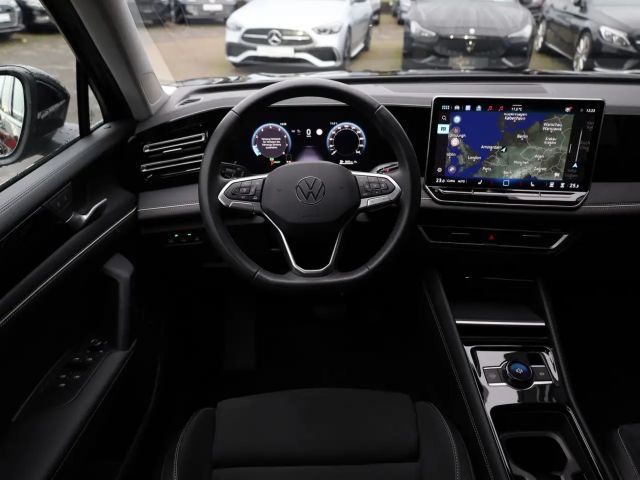 Volkswagen Tiguan 1.5 eTSI Elegance Elegance